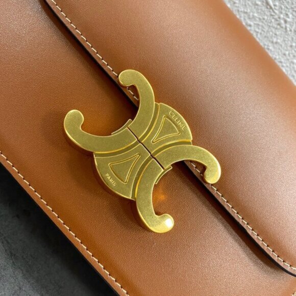 Celine Medium Classic Box Bag - Picture 6 of 8